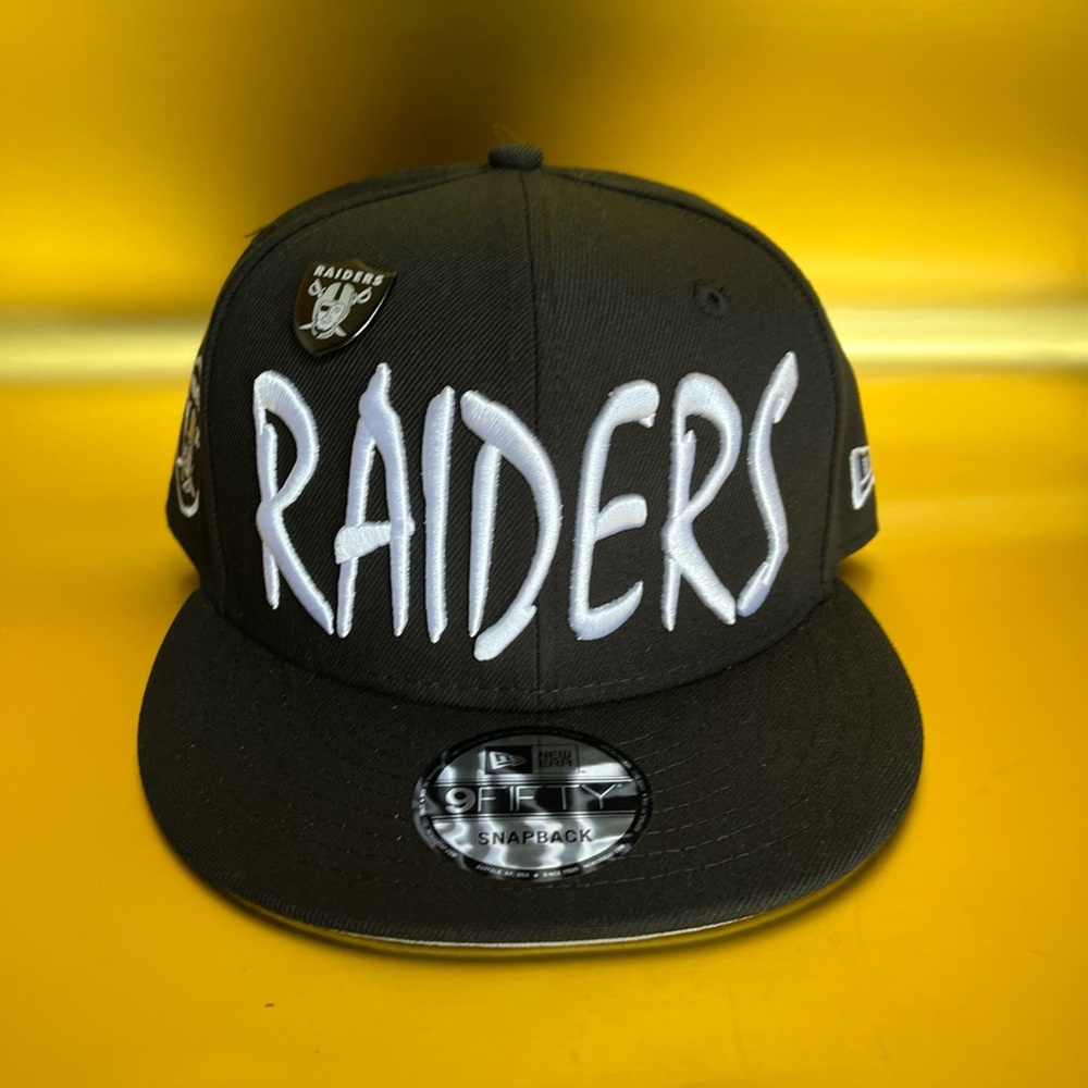 New Era 9fifty Las Vegas Raiders White Tall Text Snapback Cap